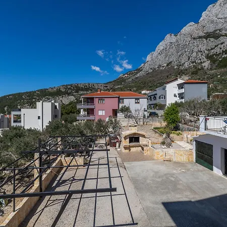 Family-friendly With Swimming Pool - 22975 Apartman *