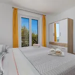 Family-friendly With Swimming Pool - 22975 公寓 *
