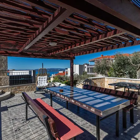 Family-friendly With Swimming Pool - 22975 * Makarska