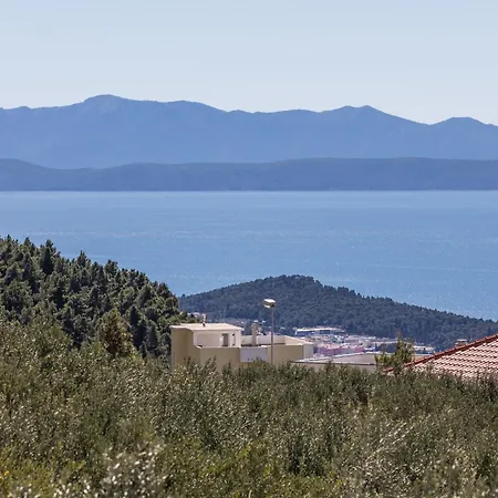 Family-friendly With Swimming Pool - 22975