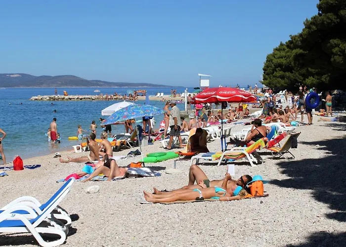 Apartment Family-friendly With Swimming Pool - 22975 *