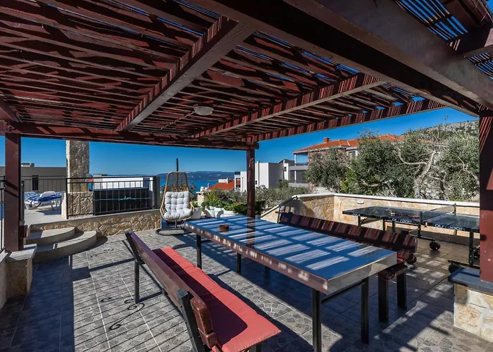 Family-friendly With Swimming Pool - 22975 * Makarska