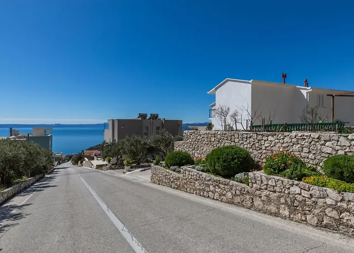 Family-friendly With Swimming Pool - 22975