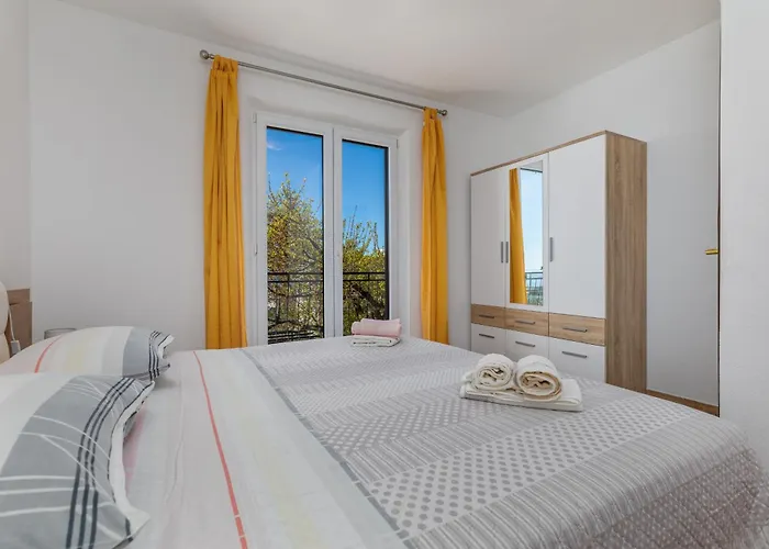 Family-friendly With Swimming Pool - 22975 Apartment *