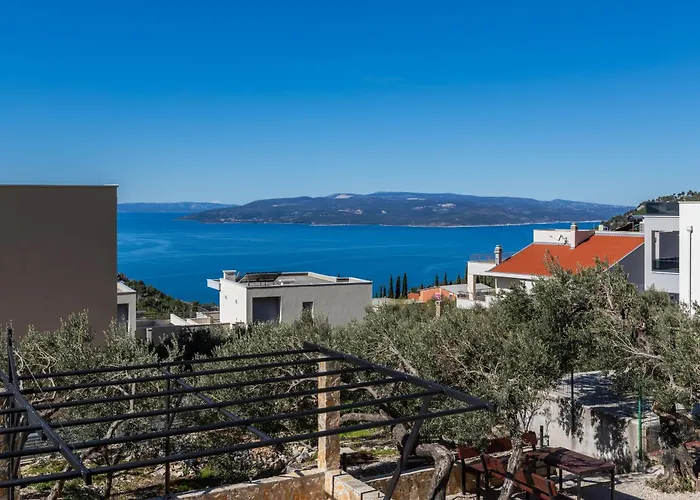 Family-friendly With Swimming Pool - 22975 Apartment