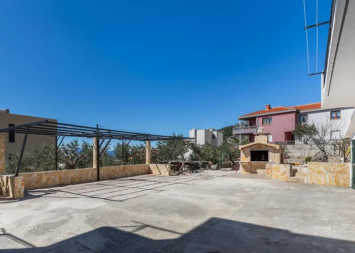 Apartment Family-friendly With Swimming Pool - 22975 *